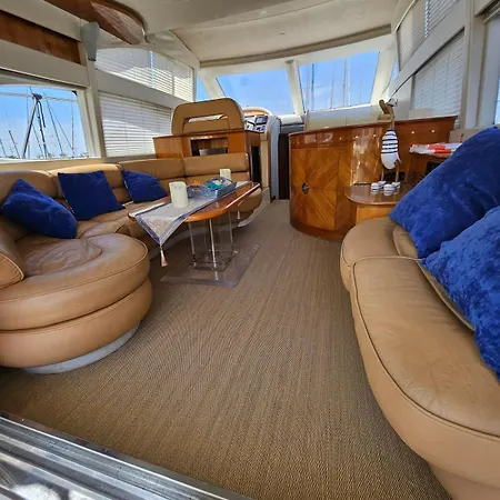 Båthotell Luxury Experience On A 16-meter Azimut Yacht Torrevieja