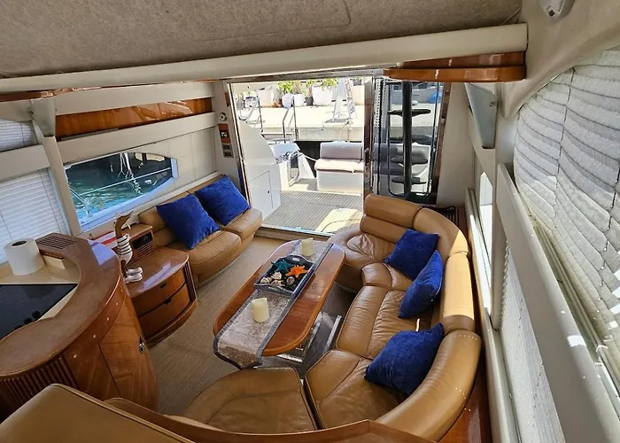 Luxury Experience On A 16-meter Azimut Yacht *