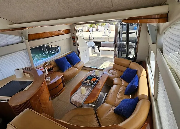 Luxury Experience On A 16-meter Azimut Yacht Torrevieja