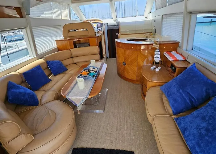 Luxury Experience On A 16-meter Azimut Yacht * Torrevieja